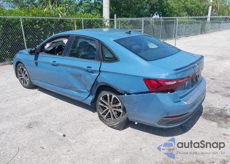 2025 Volkswagen Jetta 1.5T Sport from USA, damaged, VIN 3VWBX7BU1SM014774